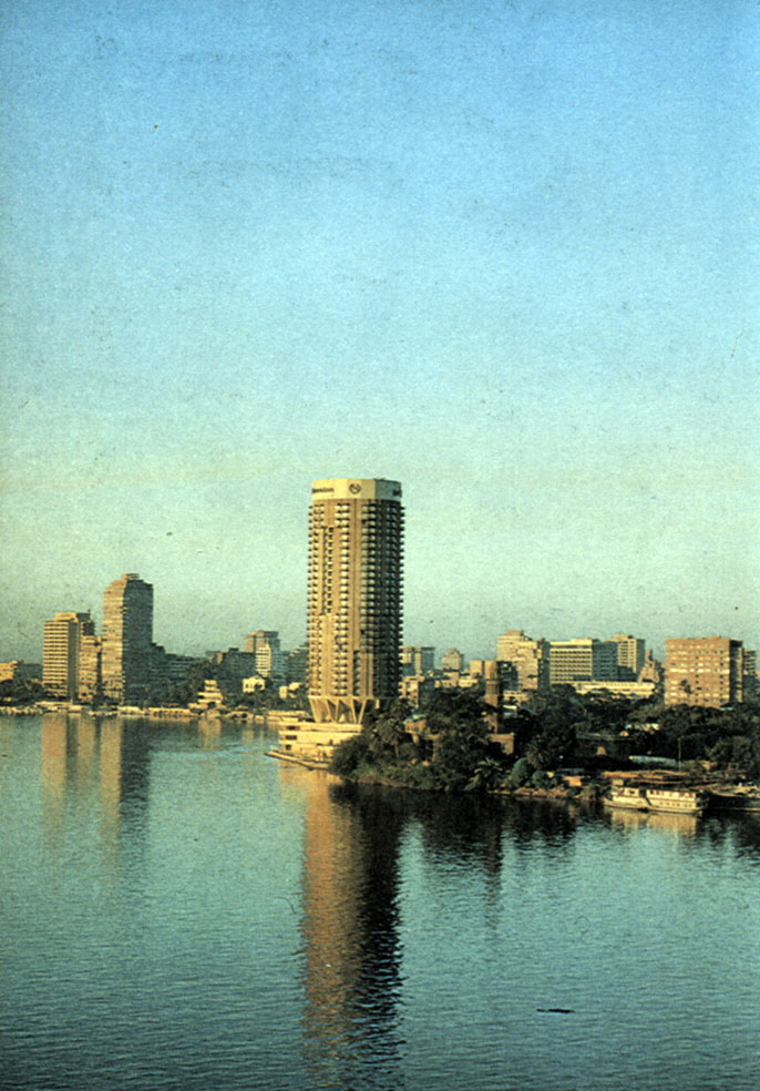 'Мини-небоскребы' на берегу Нила выглядят элегантно